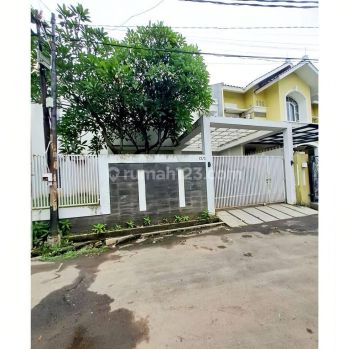 Rumah 1,5 lantai dgn luas 240m² di pdk aren tangsel