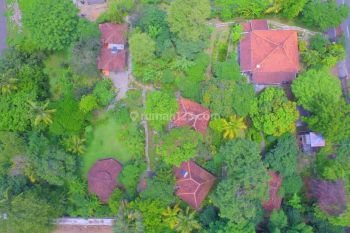 H27-Kompleks Bungalow di Taman Tropis dekat dengan pusat Lovina