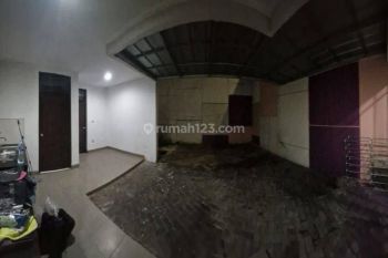 Disewa rumah green lake city