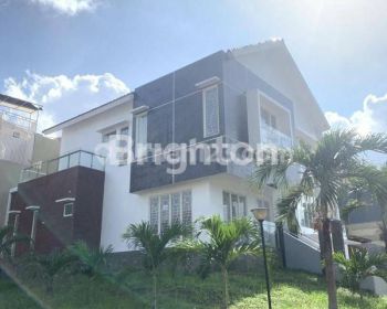 Rumah Sudut Termewah Terbesar di Elysium Tanjung Bunga Makassar