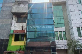 Ruko Bagus 4 Lantai Strategis Melawai Kebayoran Baru