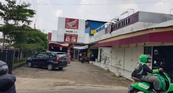 Ruko 9 Unit Jalan Utama Radar Auri Cimanggis Cibubur