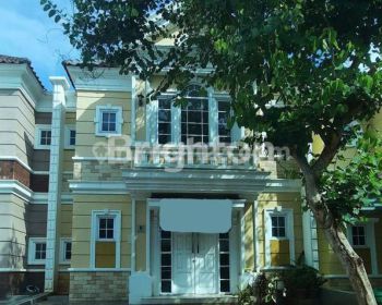 RUMAH CANTIK ISTIMEWA SIAP PAKAI DI PARAMOUNT