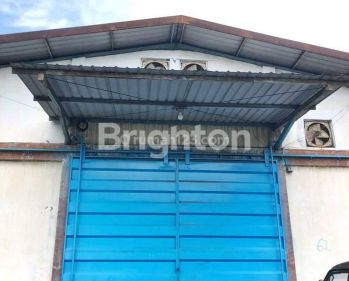 GUDANG KENJERAN AKSES KONTAINER 40 FEET