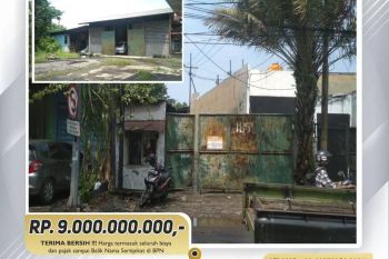 Pabrik plastik di kawasan industri