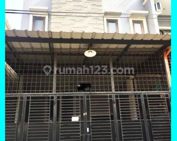 Chandra Rumah Murah Uk 4.3x15m Hadap Selatan di Jelambar