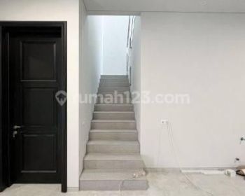 Dijual Rumah Manyar Tirtoasri Baru Gress