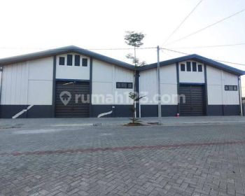Gudang Strategis di Sidoarjo Samping Gerbang Tol Gempol