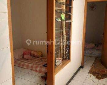 Rumah Dijual Modern Cantik Strategis di Babakan Jeruk