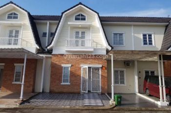 Dijual Butuh Uang Rumah Mewah Komplek Medan Resort City