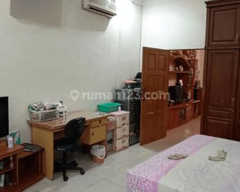 Sale Ruko: Ruko Jalan Sutrisno