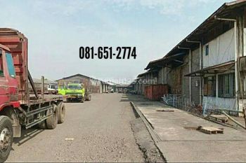 Gudang di Bringinbendo Taman