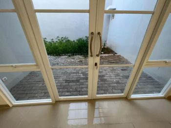 Jual Rugi Rumah Bagus Alicante Tipe 10x18 di Pusat Gading Serpong