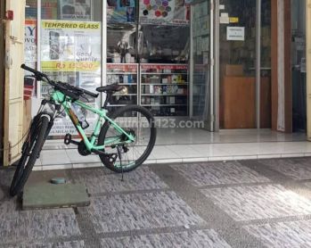 Disewakan Ruko Bagus 2 Lantai di Mainroad Lengkong Besar