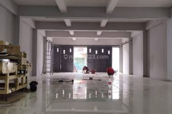 Ruko Dijual Plus Gudang Lokasi Dekat Mall Feslink