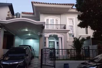 Di jual rumah di puspita loka BSD CITY tangerang