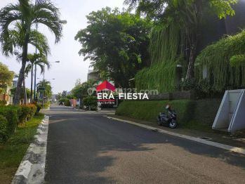 Puri Media, Kavling Hadap Timur, 210meter