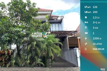 Rumah 2 Lantai Terawat di Villa Puncak Tidar Malang