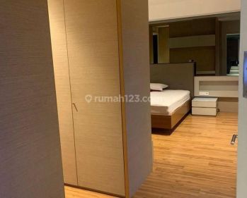 Dijual Apartemen Furnished Tower A Strategis di Landmark Residence