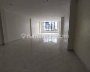 Ruko Baru 3 Lantai Modern Disewakan, Area Denpasar Utara