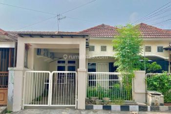 Jual Cepat Rumah Nirwana Eksekutif 1 Lt Semi Furnish Hadap Utara