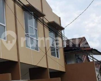Rumah Modern siap huni Dekat Apartemen Basura