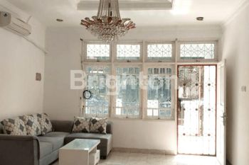 Rumah 1.5 Lantai Hoek Corner Villa Melati Mas Siap Huni