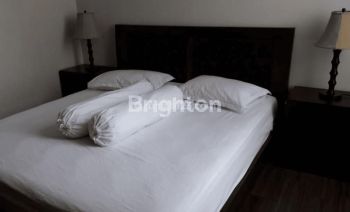 APARTEMEN PUSAT KOTA TRILLIUM LOKASI DEKAT MONUMEN KAPAL SELAM DAN PLAZA