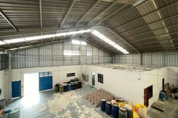 Gudang Sudah Renovasi SHM Dekat Bandara