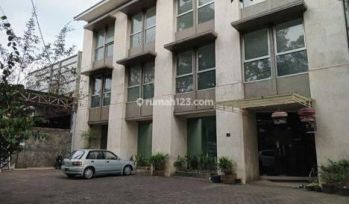 Ruko Gedung di Mainroad Supratman SHM Bagus