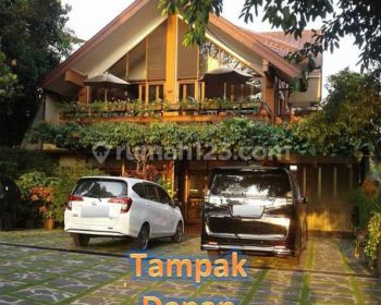 Rumah 2 Lantai Bagus Semi Furnished SHM di Setiabudi Atas, Bandung