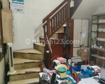 Ruko Tengah Kota Jalur Ramai di Ramdan Bandung
