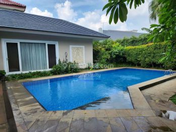 Disewakan Rumah Fully Furnished di Pondok Indah