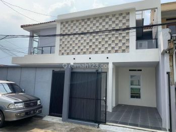 Rumah Di H Japat Depok Sudah Renovasi