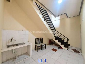 DISEWA PER TAHUN RUMAH 3LT DI TANJUNG DUREN, UK 4X11M2, HARGA 48JT/TH.