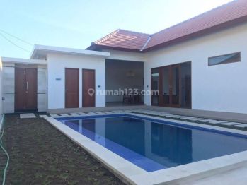 Villa Baru 2 Br Kerobokan Minimal 2 Tahun Bayar Didepan