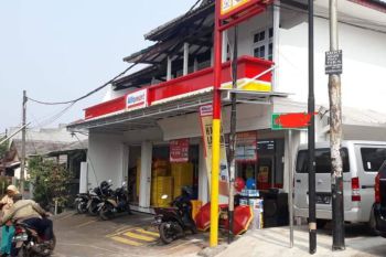 Rumah hook luas tanah 150 luas bangunan 300 SHM