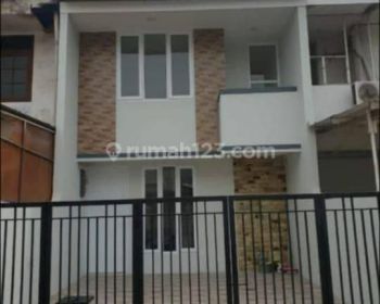 Rumah 2 Lantai SHM Baru kelapa gading 1m an