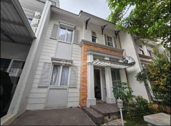 Rumah di Greenwich FURNISH Bagus