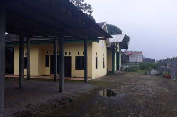 TANAH BESERTA BANGUNAN HARGA ISTIMEWA DI PUJON KABUPATEN MALANG