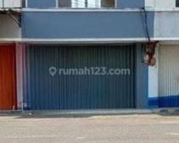 Disewa Ruko Ifolia 3 Lantai Murah Bagus Parkiran Luas Siap Pakai di Harapan