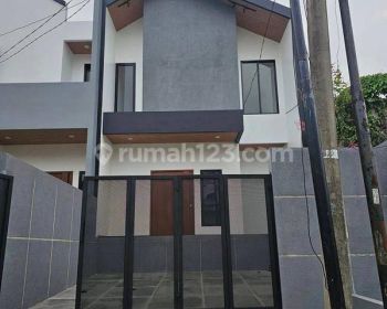 Rumah Dalam Komplek Elite Cinere