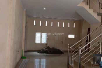 Disewakan Ruang Kantor, Usaha, Tempat Tinggal Strategis