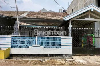 TERAWAT Rumah Nginden Intan Timur, 1 Lt, Siap Huni, Row Jln Lebar