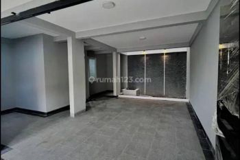 Rumah 3 Lt di Bintaro Kodim Pesanggrahan ada 3+1 kt 3 km Lt 70 m2 lb 180 m2 ada