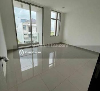 Rumah Usaha Jl. Jawa Siap Pakai Lokasi Istimewa Nol Jalan Raya