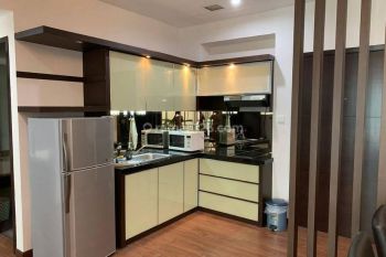Gandaria Height Unit 2+1 BR Bagus Sekali Full Furnish City View