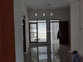 Jual Rumah di Taman Kopo indah SHM Bagus