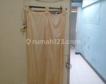 Rumah Minimalis Dalam Komplek di Pondok Kelapa, Jakarta Timur