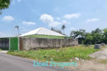 Luas 200-an m2, Dijual Tanah tepi Jl di Sleman, Jl Kaliurang Km 10